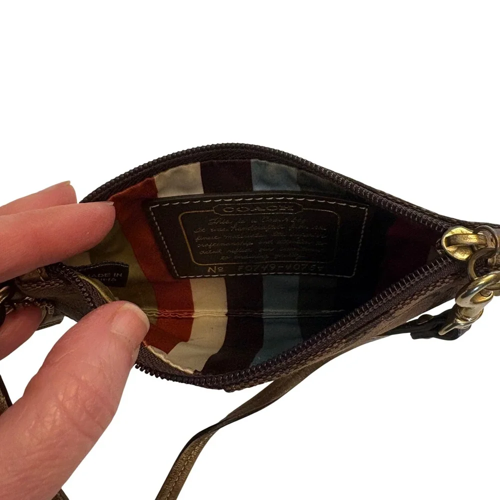 Coach Wristlet Signature C Brown Bronze Gold - Picture 6 of 8